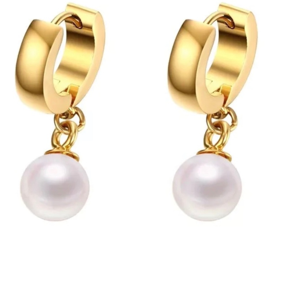 Gold pearl Huggies loops